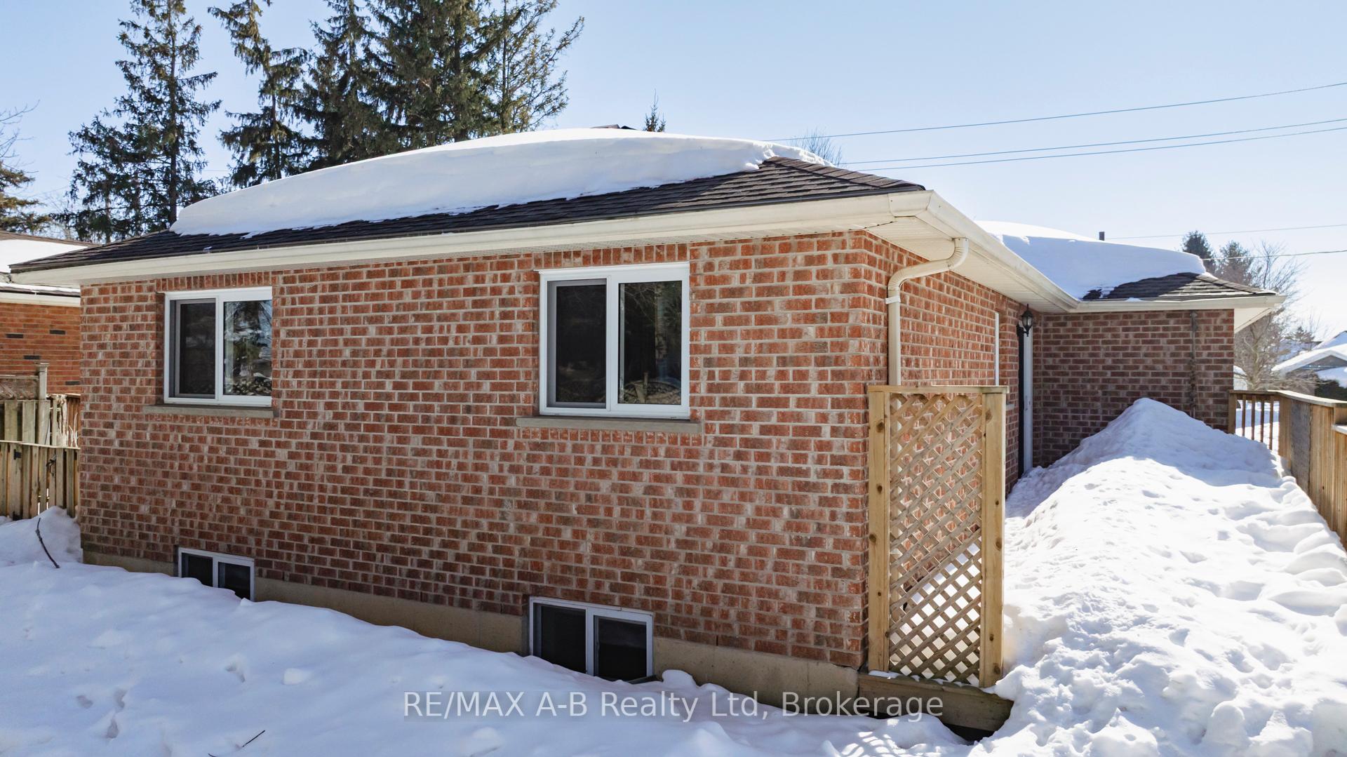 Photo 31 of 33 Cobourg Street, West Perth, Mitchell — HOMEH