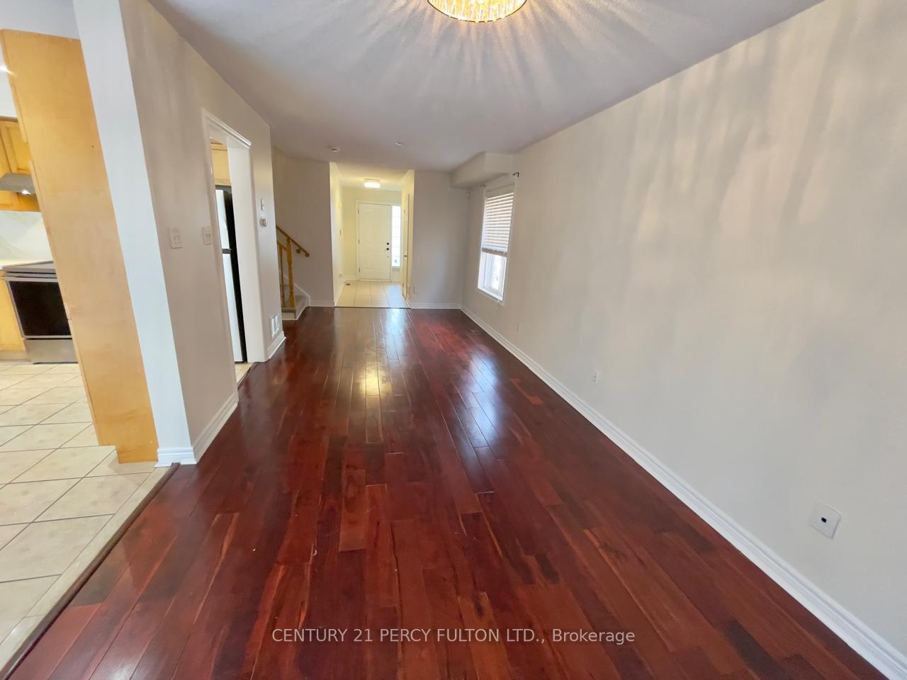Photo 8 of 21 Teagarden Court, Whitby, Rolling Acres — HOMEH