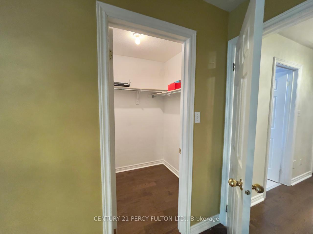 Photo 14 of 21 Teagarden Court, Whitby, Rolling Acres — HOMEH