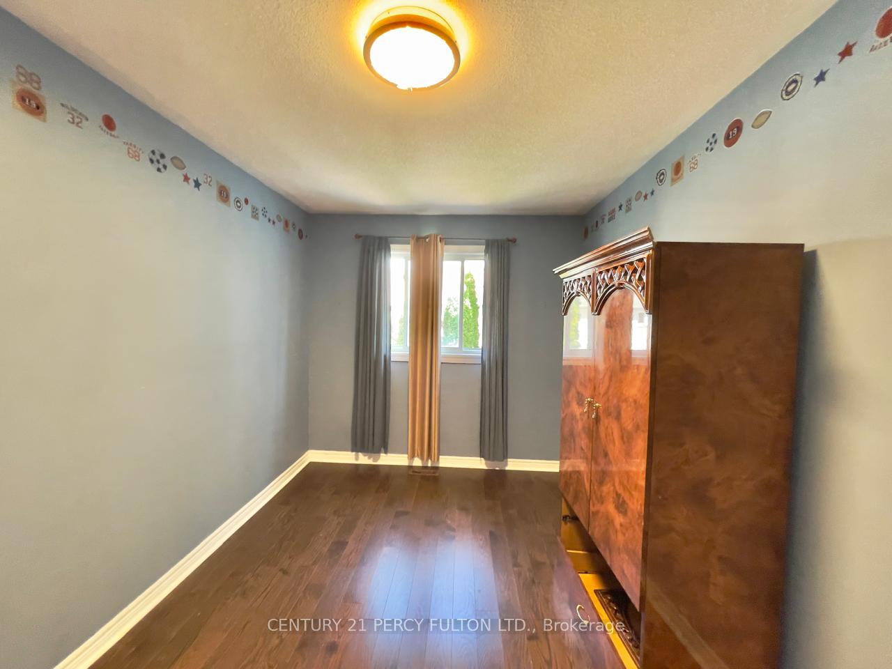 Photo 22 of 21 Teagarden Court, Whitby, Rolling Acres — HOMEH