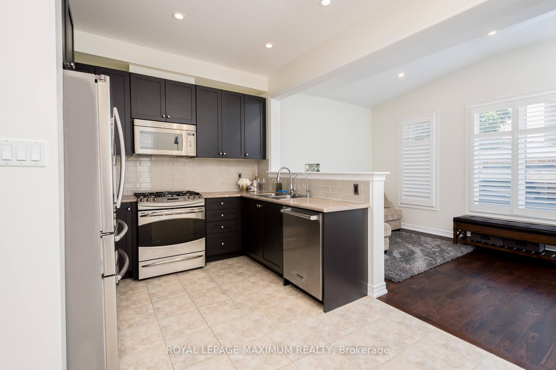 Photo 10 of 29 Hansard Drive, Vaughan, Vellore Village — HOMEH