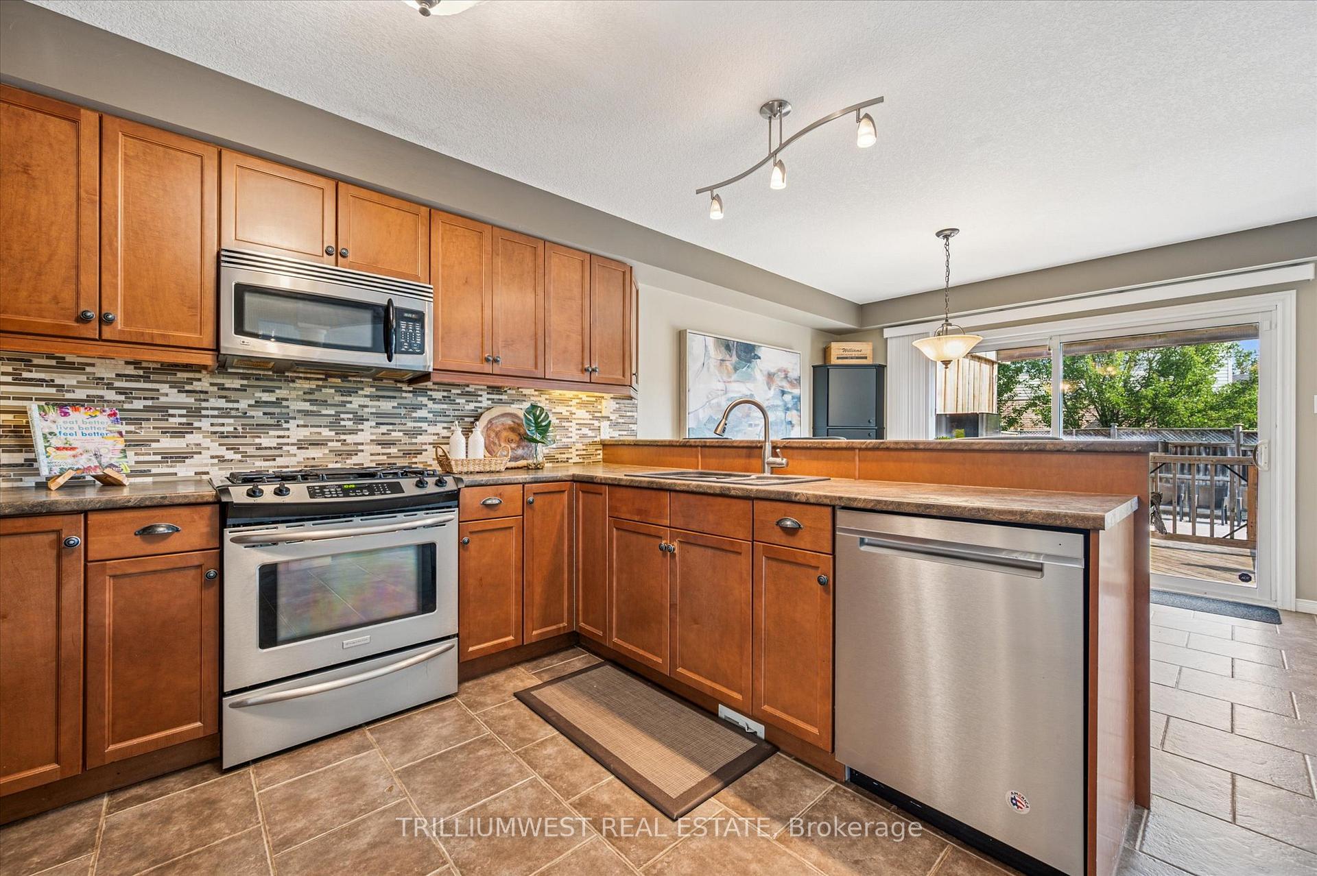 Photo 13 of 459 Townsend Drive, Woolwich, Breslau — HOMEH