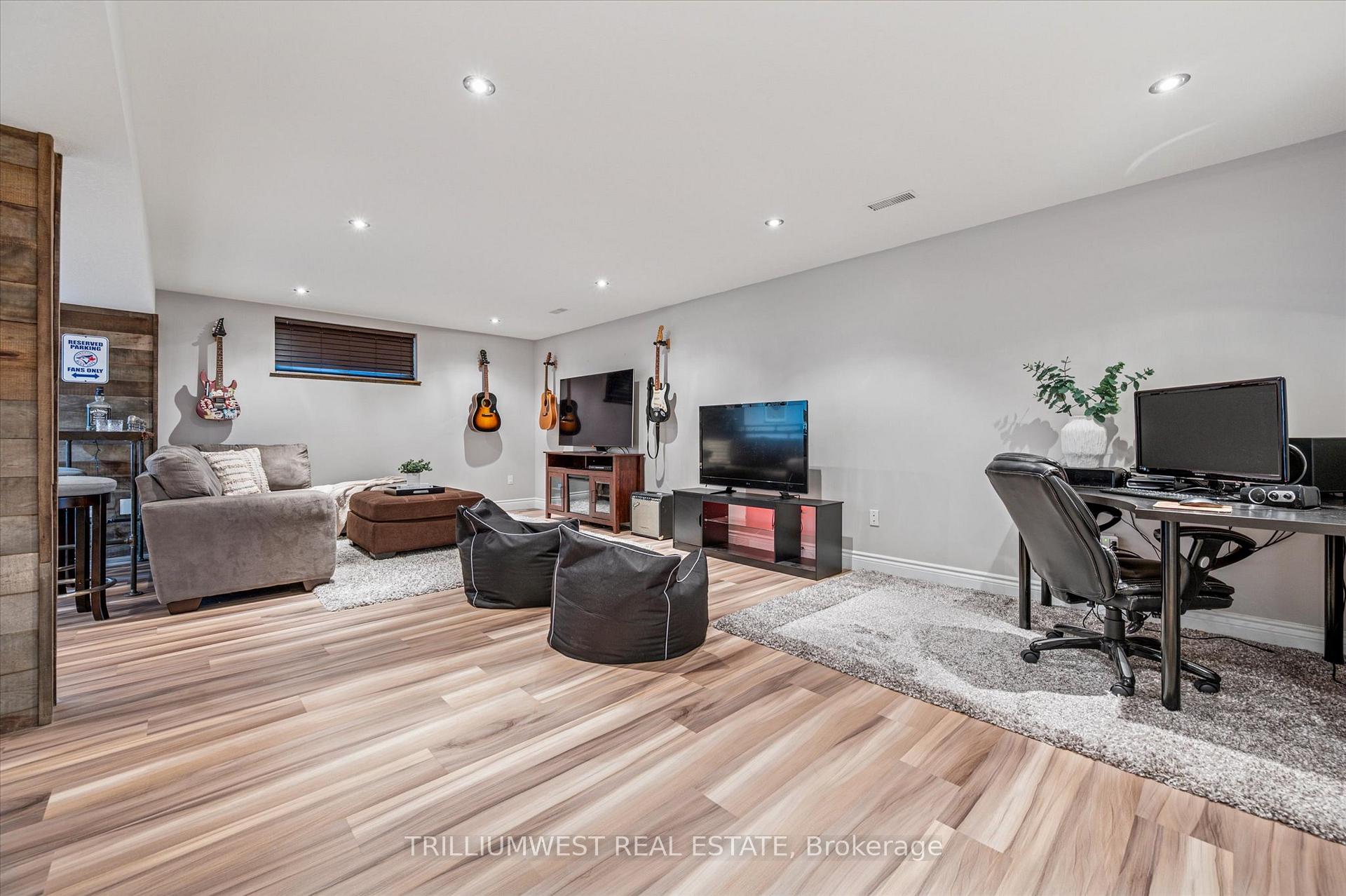 Photo 27 of 459 Townsend Drive, Woolwich, Breslau — HOMEH