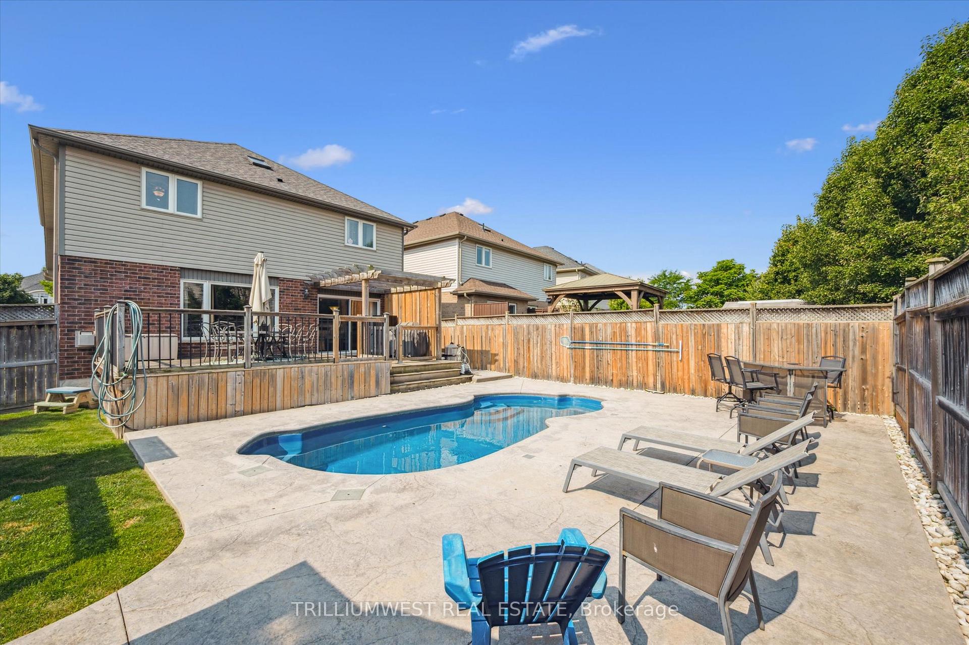 Photo 37 of 459 Townsend Drive, Woolwich, Breslau — HOMEH