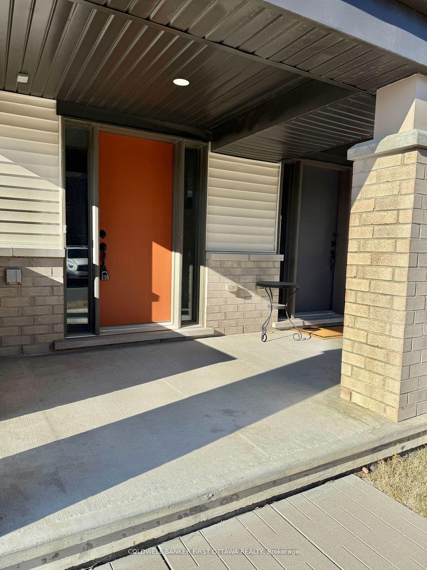 Photo 3 of 203 Anyolite Private, Ottawa, Barrhaven - Heritage Park — HOMEH