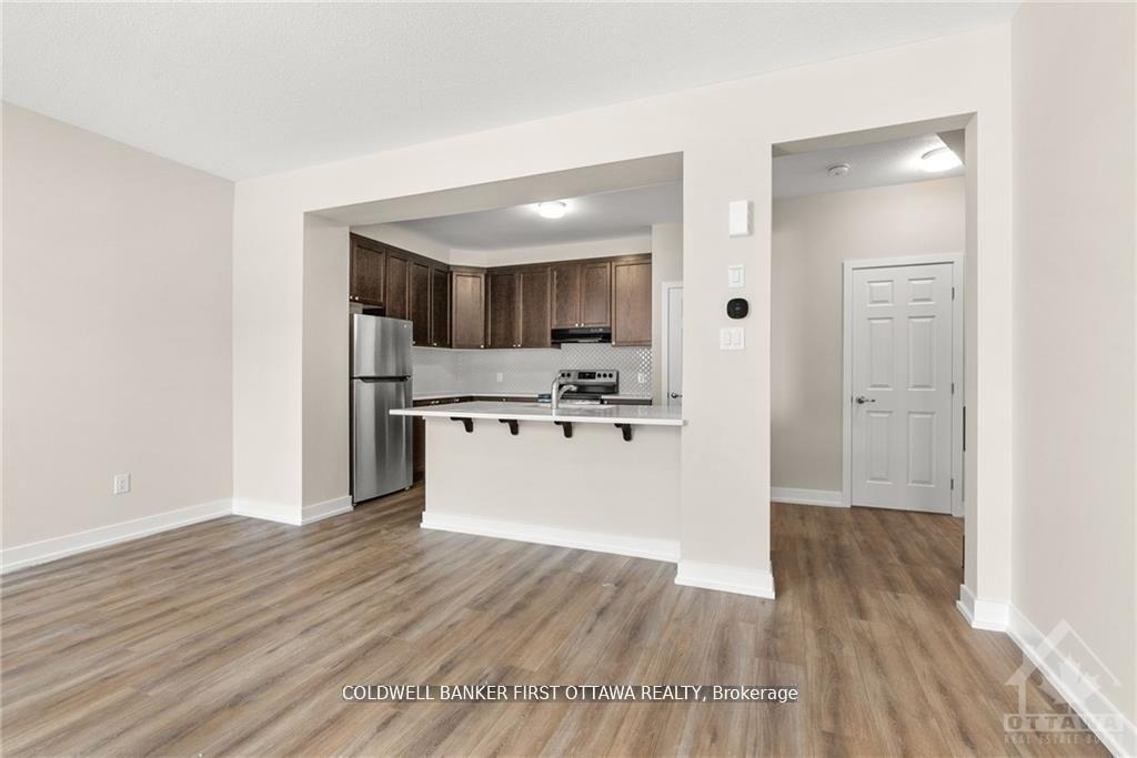 Photo 10 of 203 Anyolite Private, Ottawa, Barrhaven - Heritage Park — HOMEH