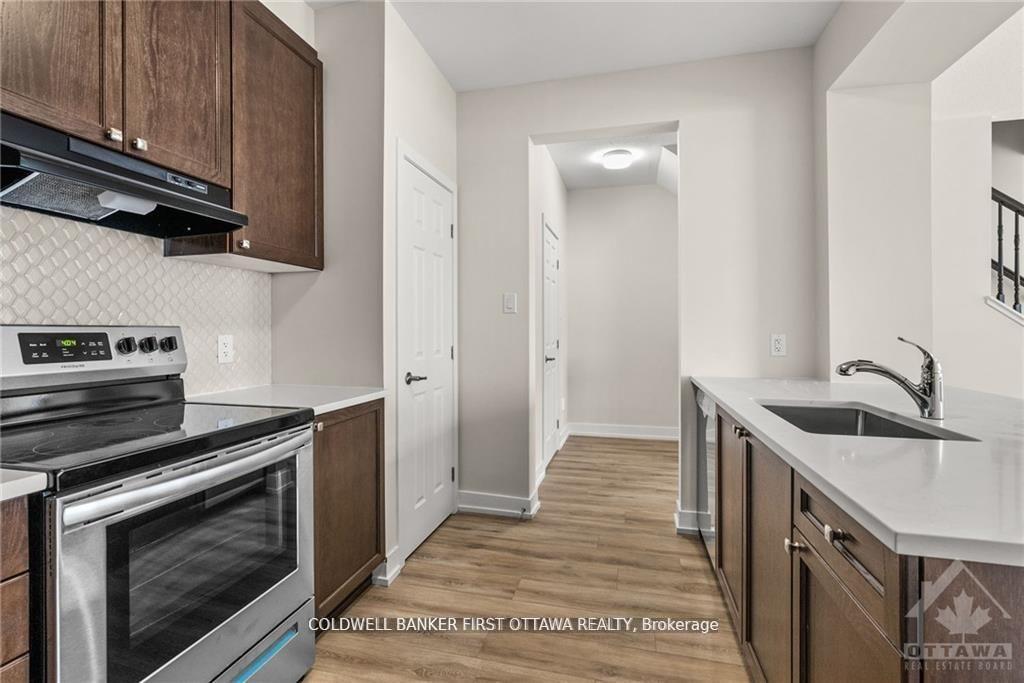 Photo 11 of 203 Anyolite Private, Ottawa, Barrhaven - Heritage Park — HOMEH