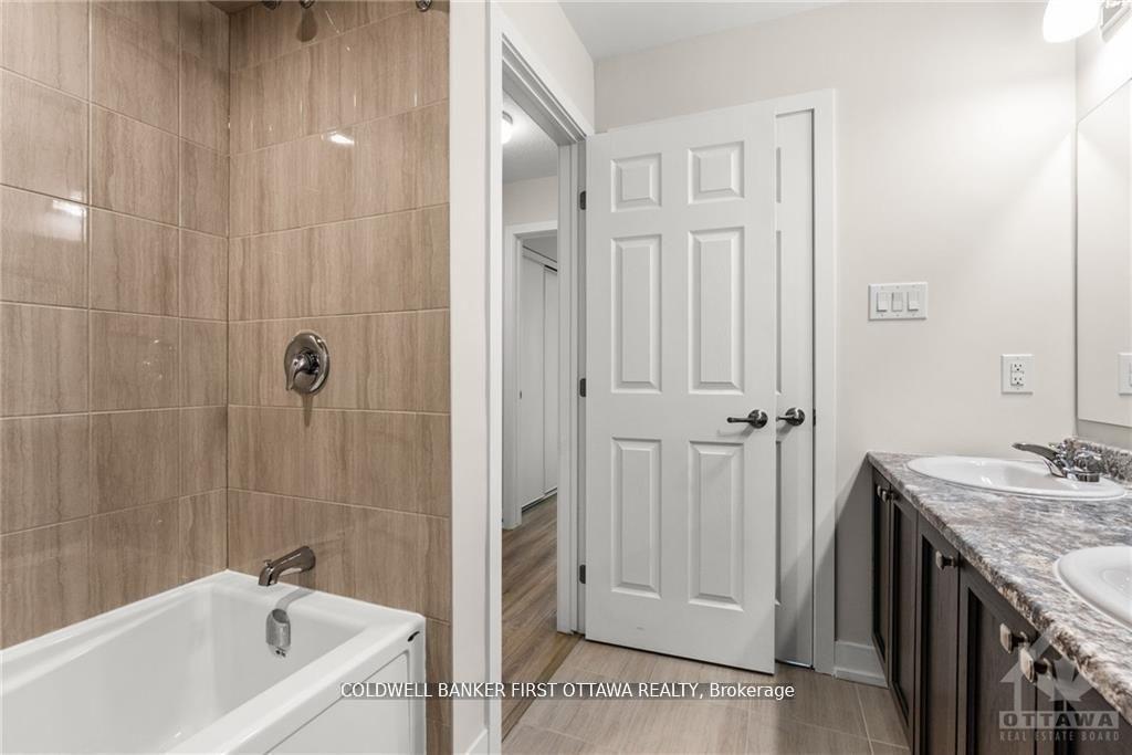 Photo 30 of 203 Anyolite Private, Ottawa, Barrhaven - Heritage Park — HOMEH