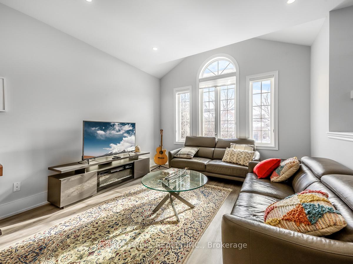 Photo 7 of 156 Edward Jeffreys Avenue, Markham, Wismer — HOMEH