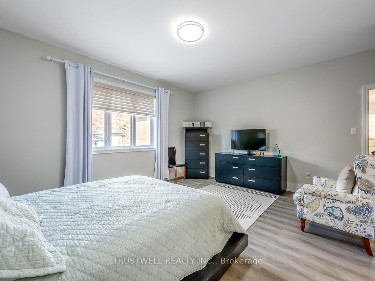 Photo 20 of 156 Edward Jeffreys Avenue, Markham, Wismer — HOMEH