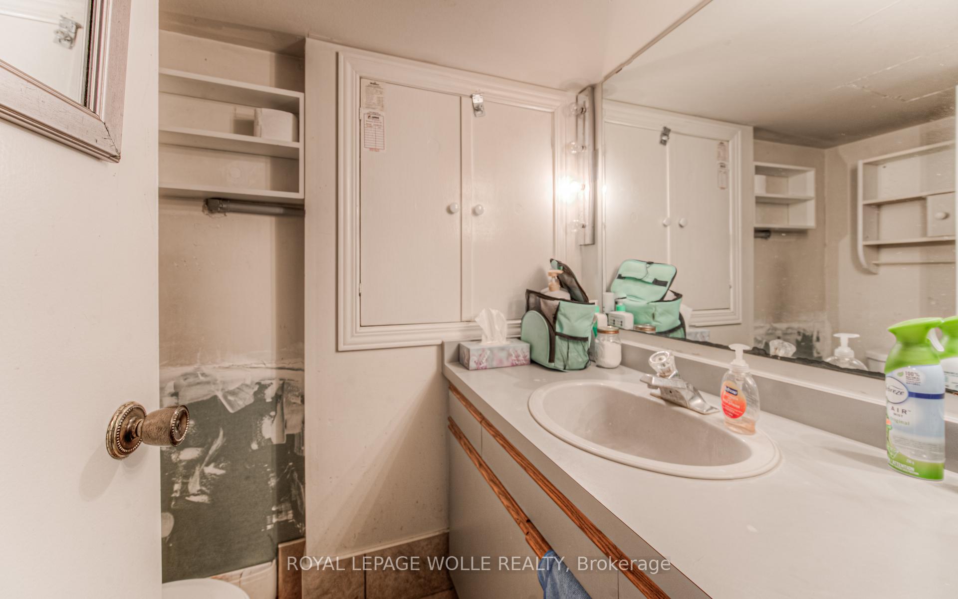Photo 35 of 22 Ezra Avenue, Waterloo — HOMEH
