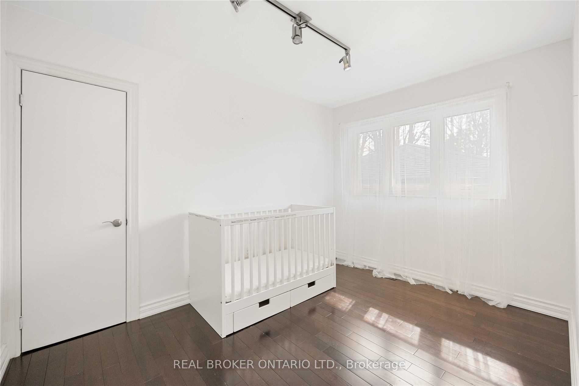 Photo 10 of Unit Main, 49 Hurricane Avenue, Vaughan, West Woodbridge — HOMEH