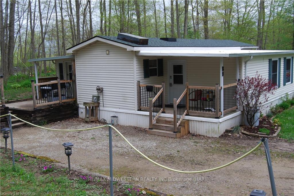 Photo 5 of Unit B9, 142571 Road 35, Rideau Lakes, Rideau Lakes (South Elmsley) Twp — HOMEH