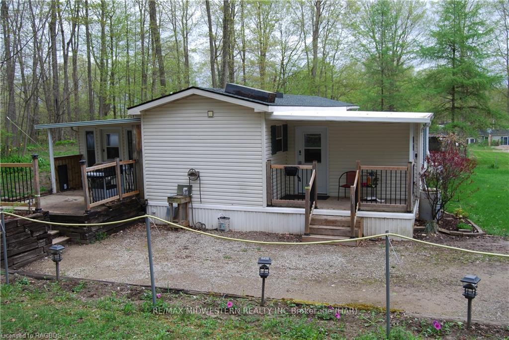 Photo 6 of Unit B9, 142571 Road 35, Rideau Lakes, Rideau Lakes (South Elmsley) Twp — HOMEH