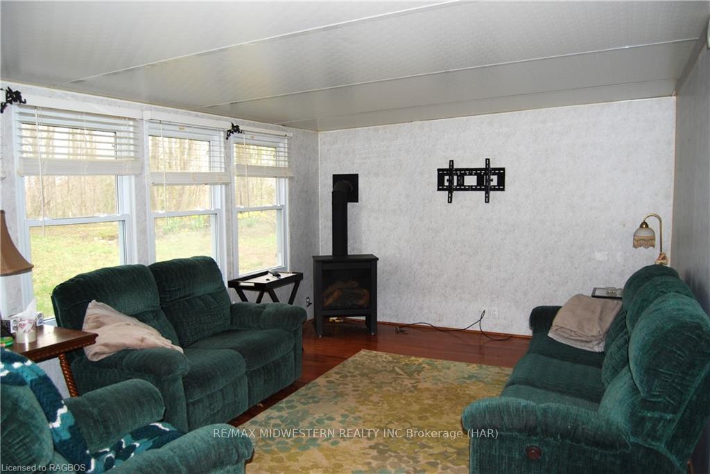 Photo 14 of Unit B9, 142571 Road 35, Rideau Lakes, Rideau Lakes (South Elmsley) Twp — HOMEH