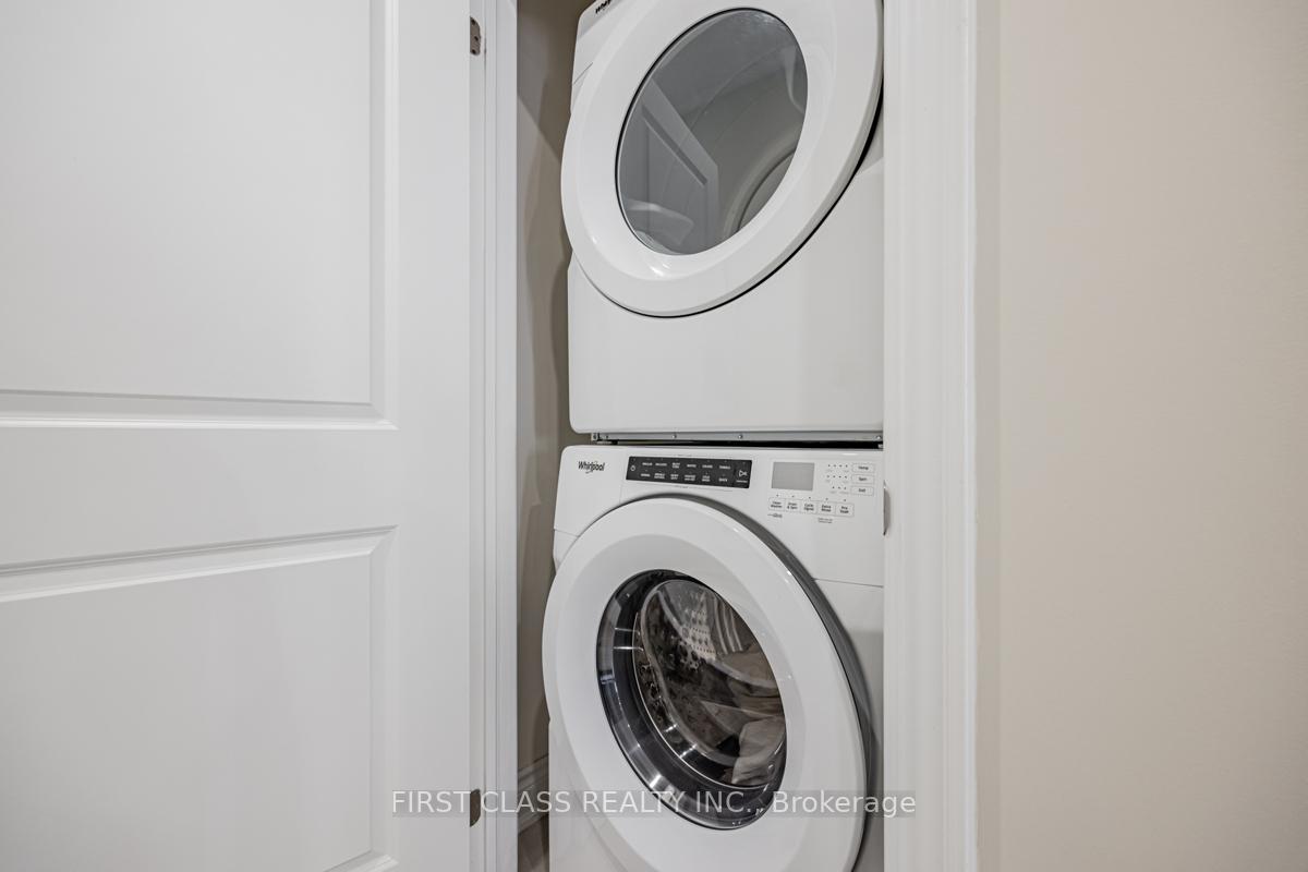 Photo 29 of 8 Reign Lane, Markham, Cedarwood — HOMEH