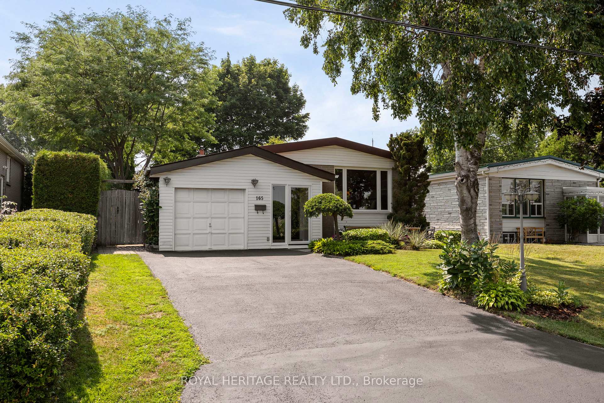 Photo 1 of 165 Hillcrest Drive, Whitby, Downtown Whitby — HOMEH