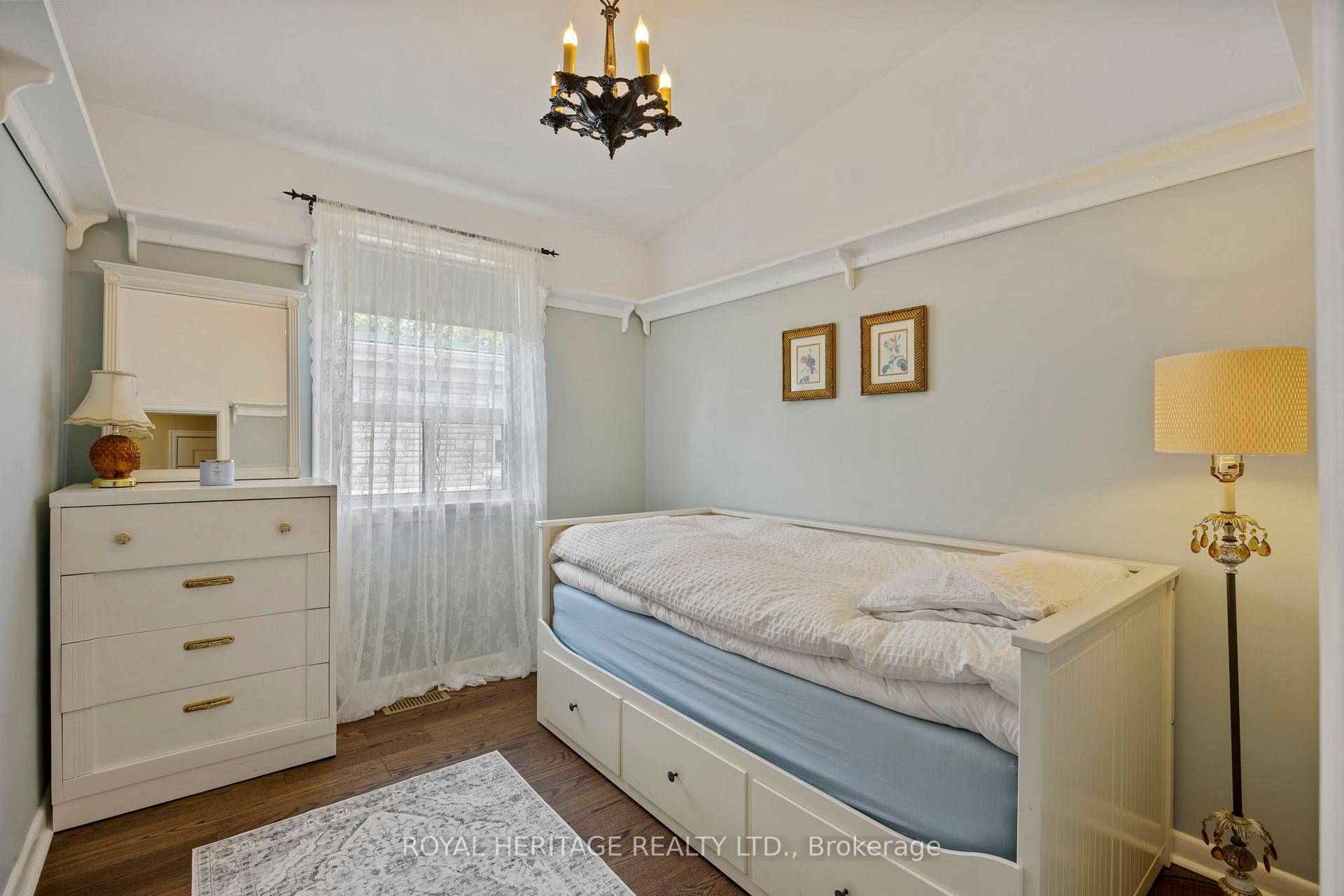 Photo 19 of 165 Hillcrest Drive, Whitby, Downtown Whitby — HOMEH