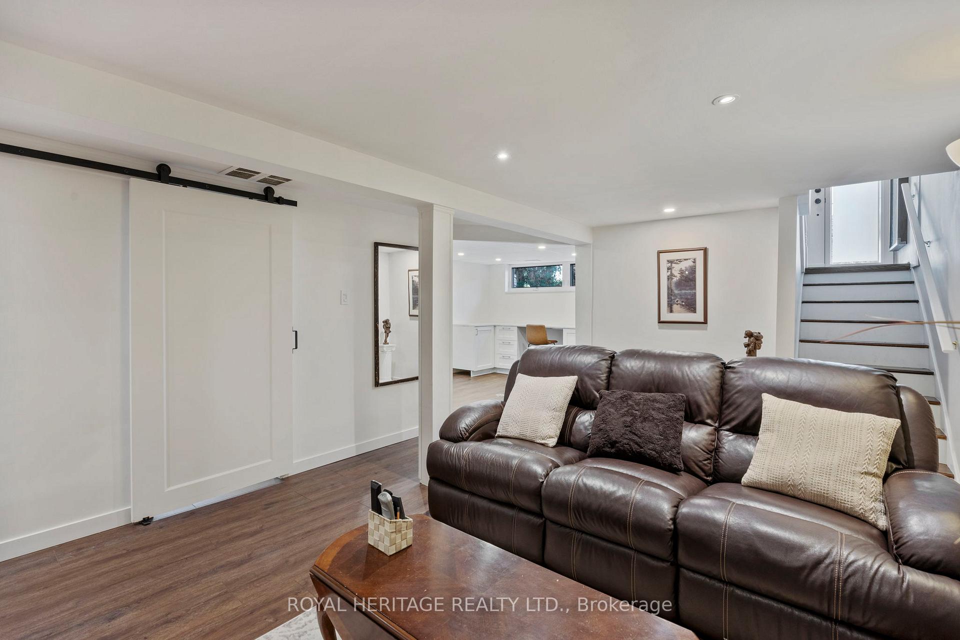 Photo 23 of 165 Hillcrest Drive, Whitby, Downtown Whitby — HOMEH
