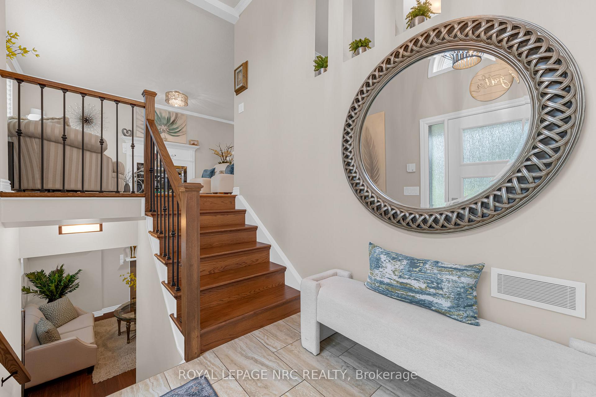 Photo 9 of 8 Stefanie Crescent, Welland, Prince Charles — HOMEH
