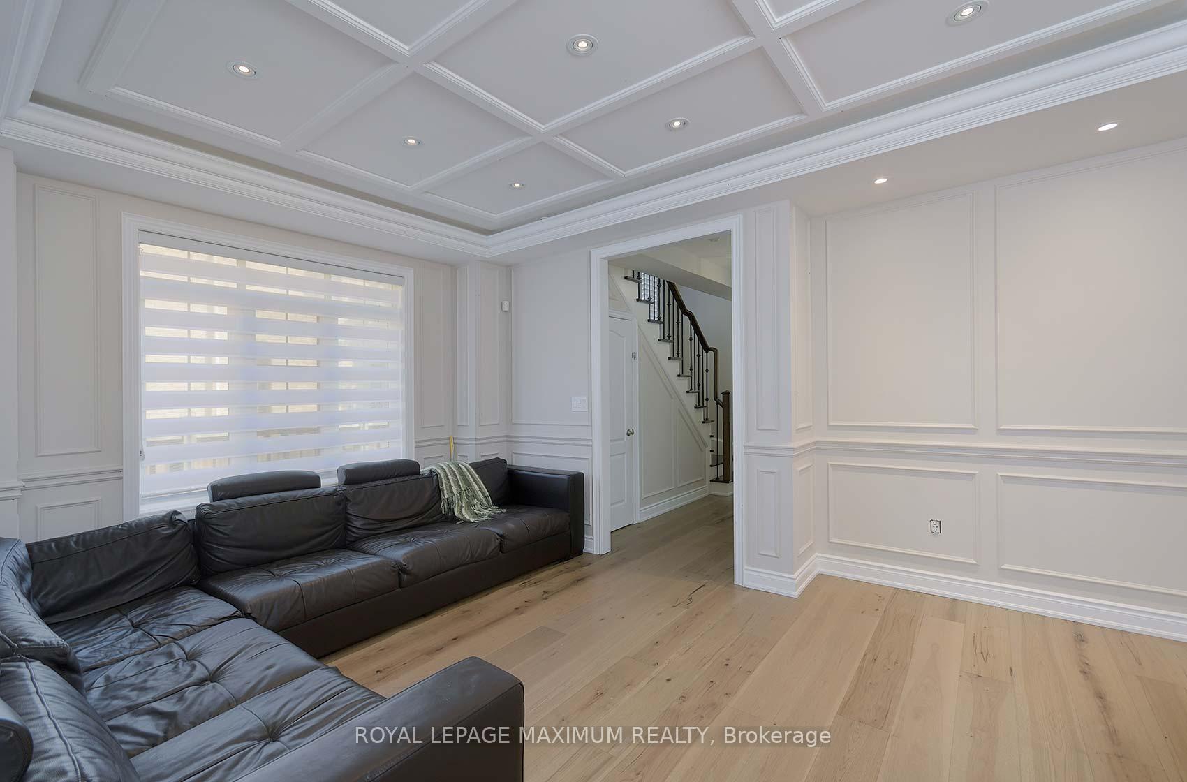 Photo 6 of 8 Sedgewick Place, Vaughan, Vellore Village — HOMEH