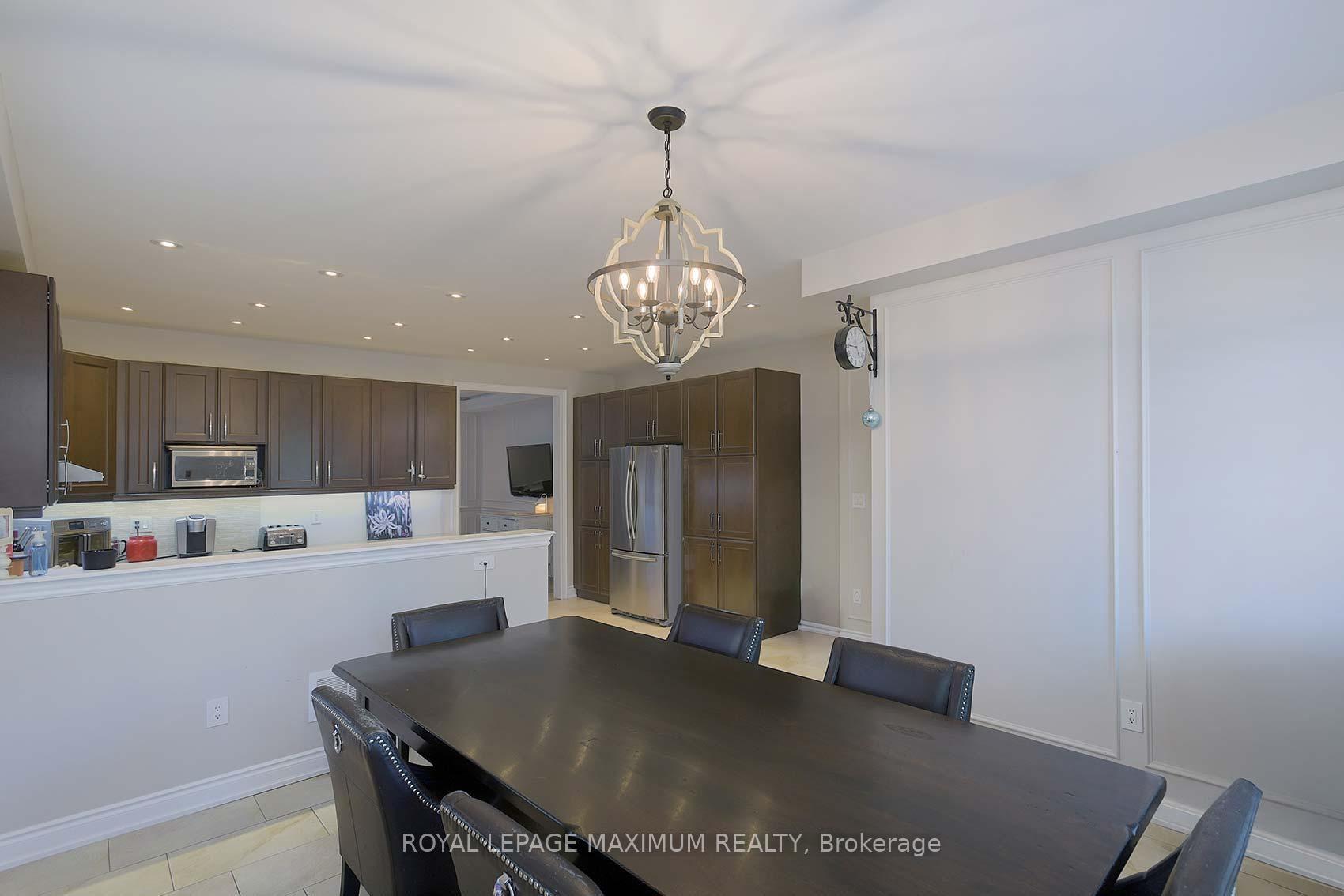 Photo 9 of 8 Sedgewick Place, Vaughan, Vellore Village — HOMEH