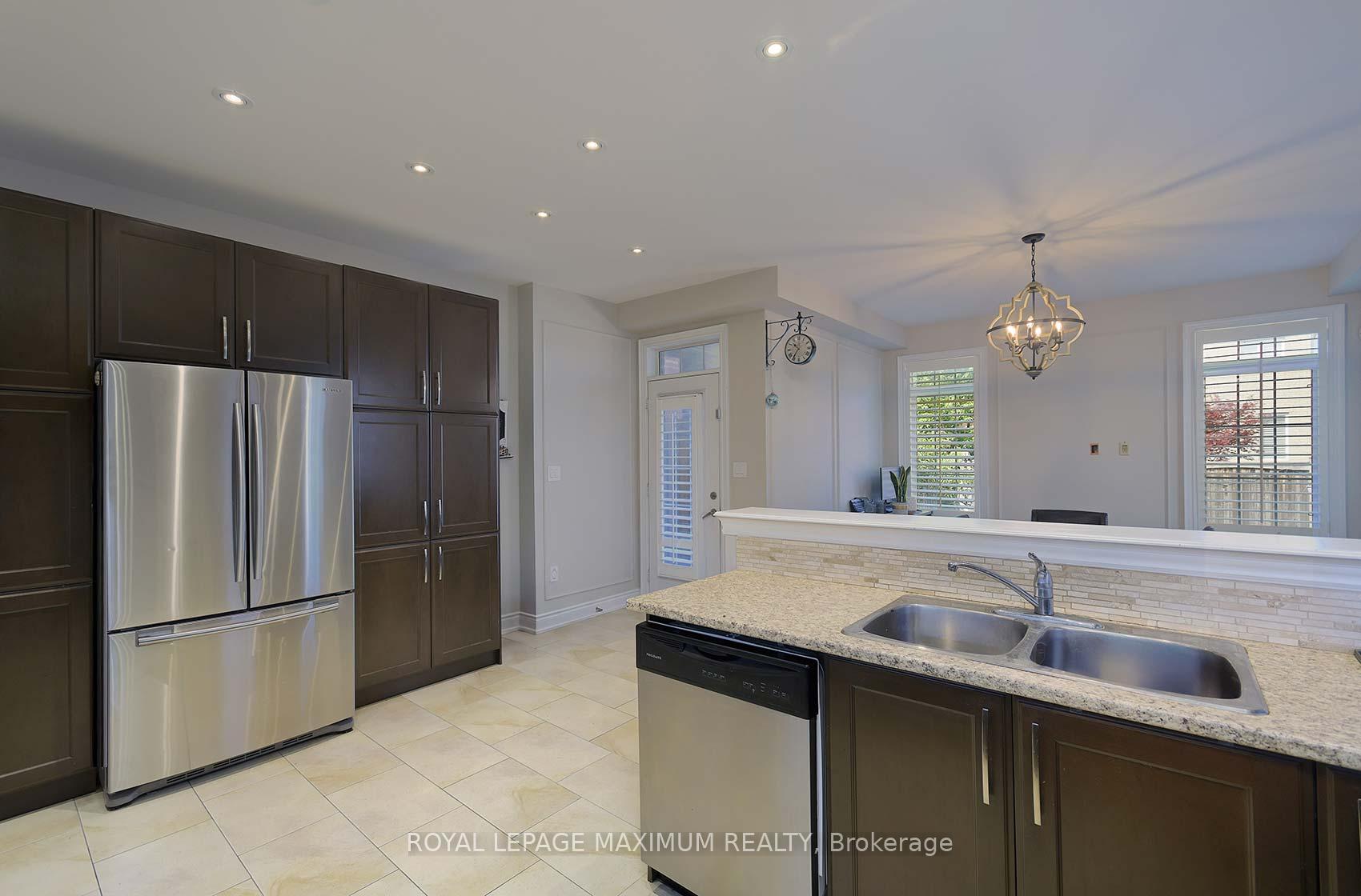 Photo 11 of 8 Sedgewick Place, Vaughan, Vellore Village — HOMEH