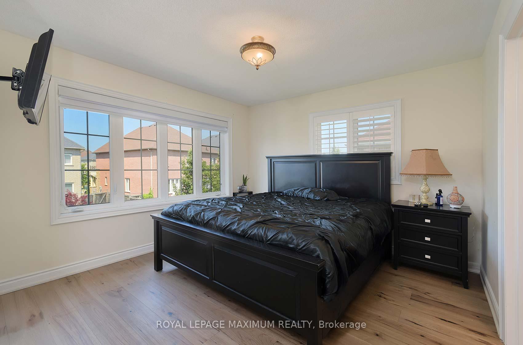 Photo 17 of 8 Sedgewick Place, Vaughan, Vellore Village — HOMEH