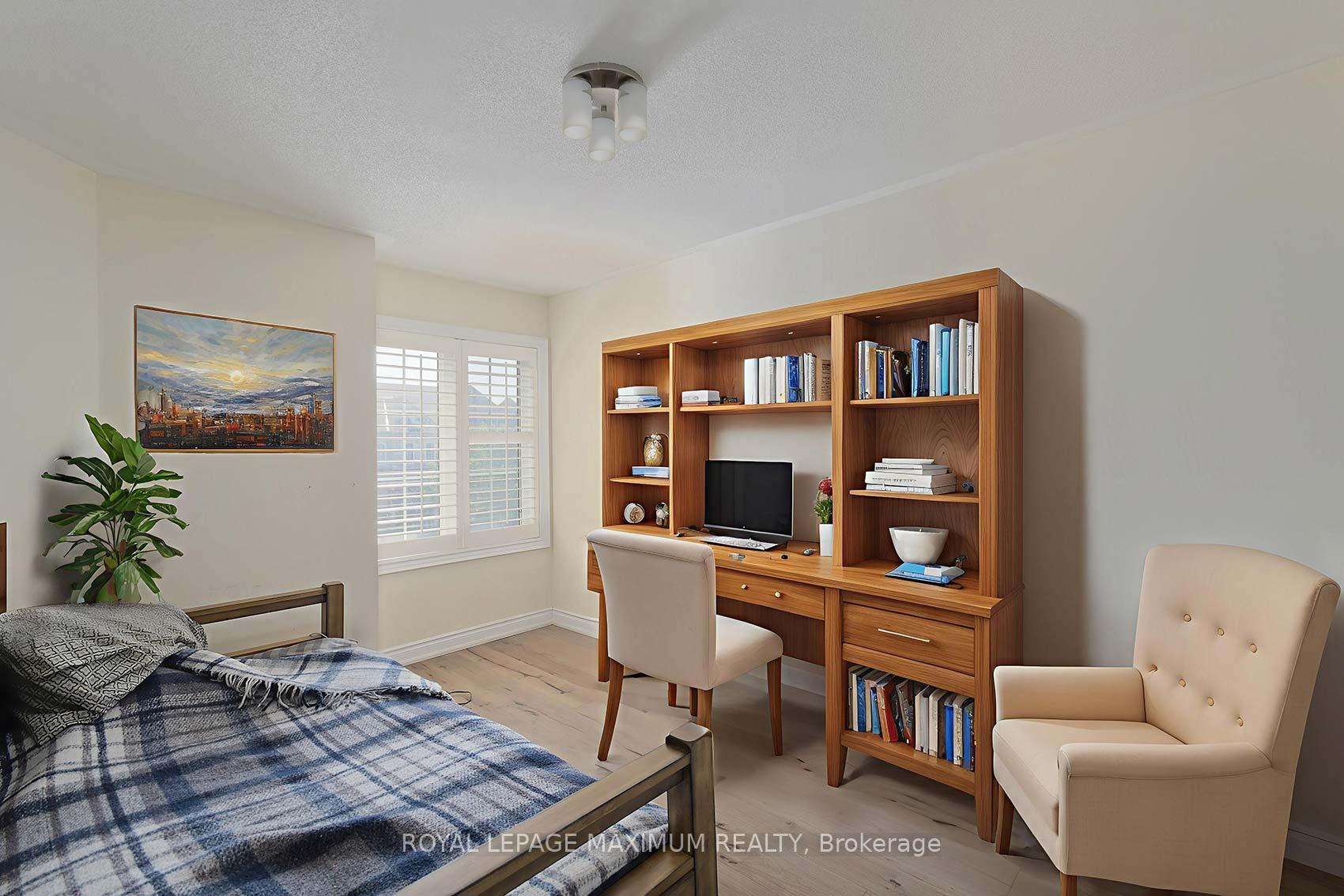 Photo 24 of 8 Sedgewick Place, Vaughan, Vellore Village — HOMEH
