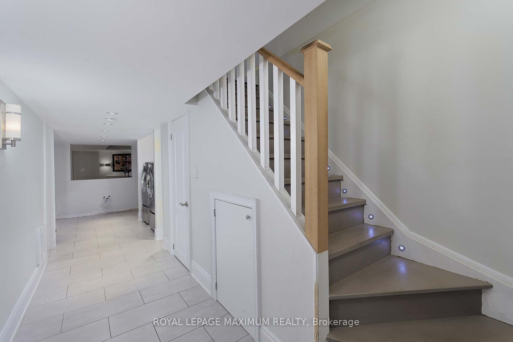 Photo 29 of 8 Sedgewick Place, Vaughan, Vellore Village — HOMEH