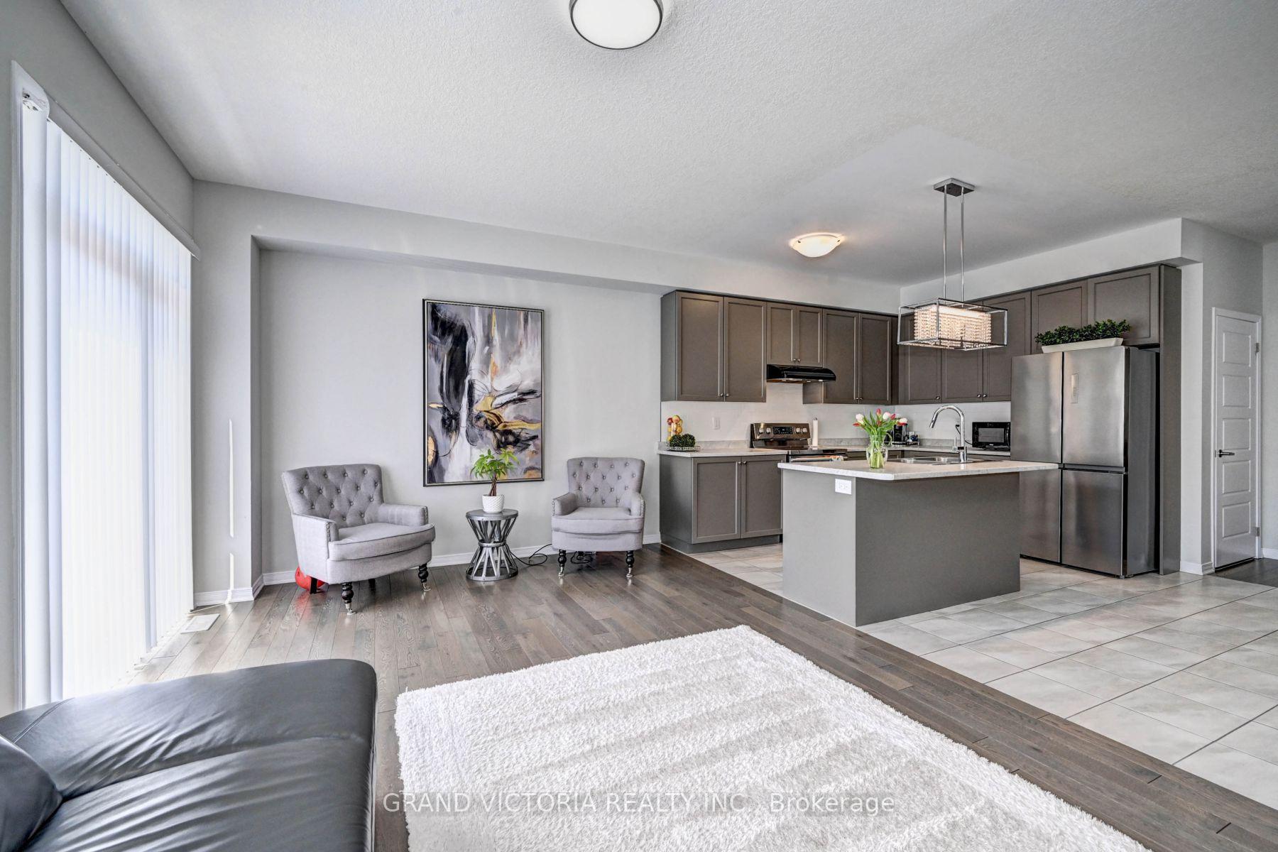 Photo 4 of 55 Blacksmith Drive, Woolwich, Breslau — HOMEH