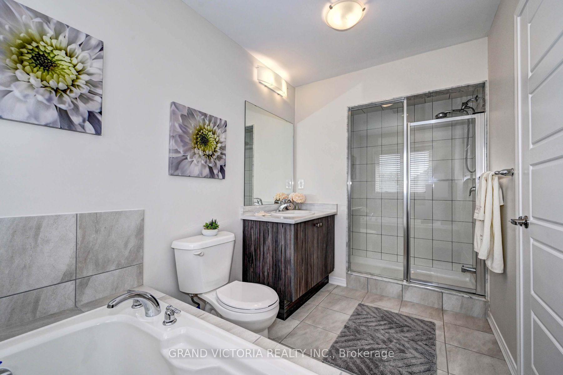 Photo 11 of 55 Blacksmith Drive, Woolwich, Breslau — HOMEH