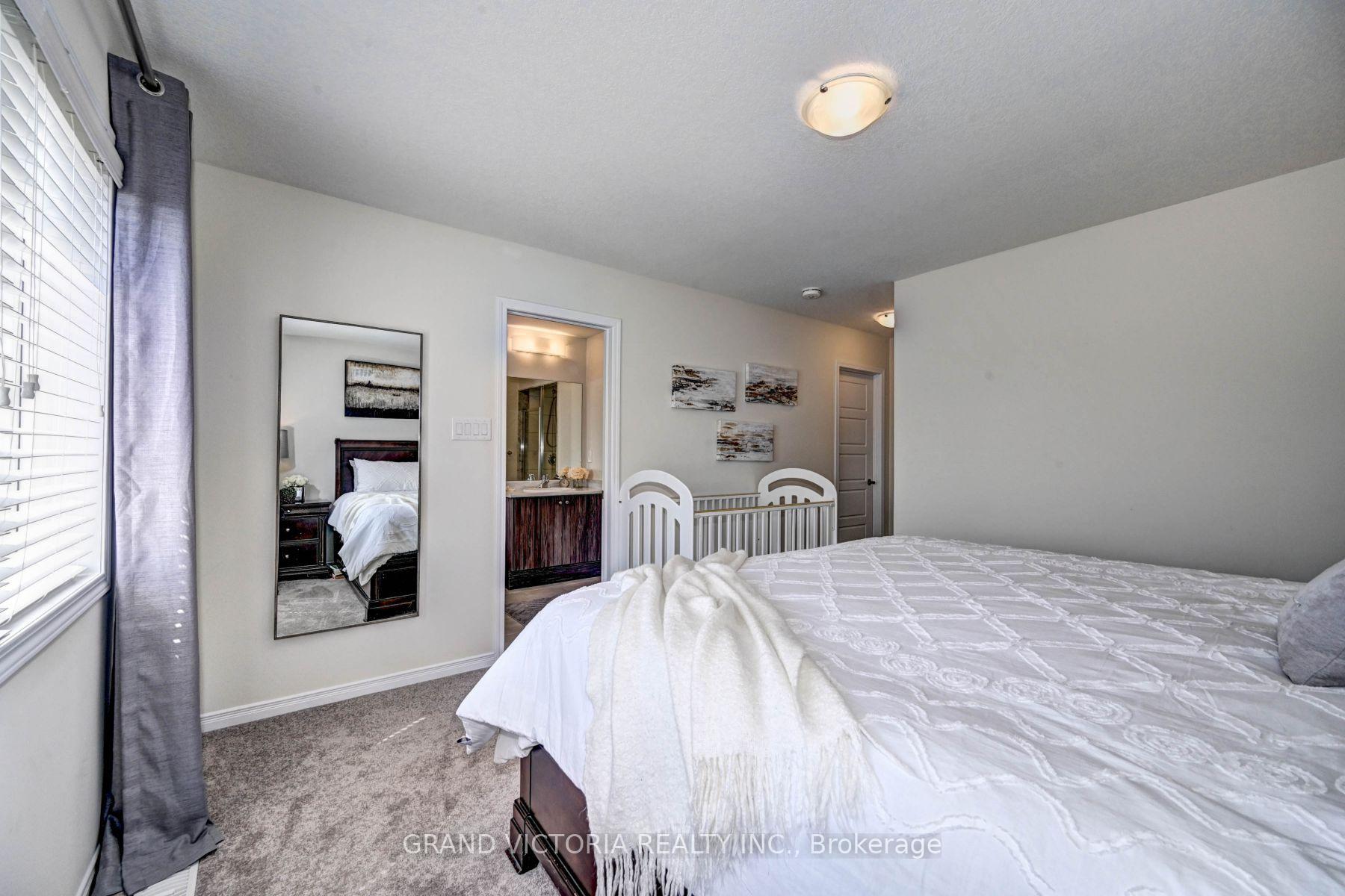 Photo 12 of 55 Blacksmith Drive, Woolwich, Breslau — HOMEH