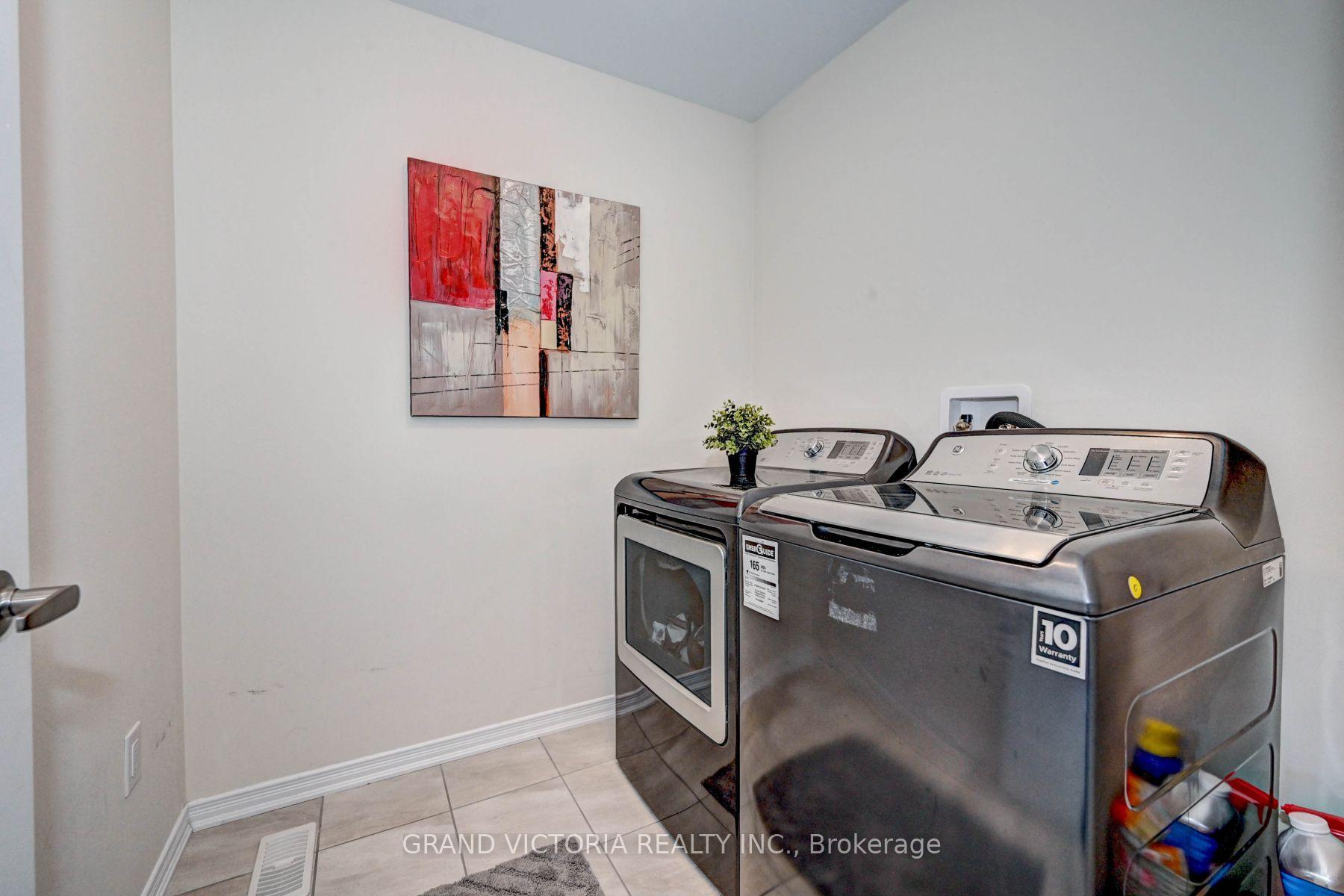 Photo 14 of 55 Blacksmith Drive, Woolwich, Breslau — HOMEH