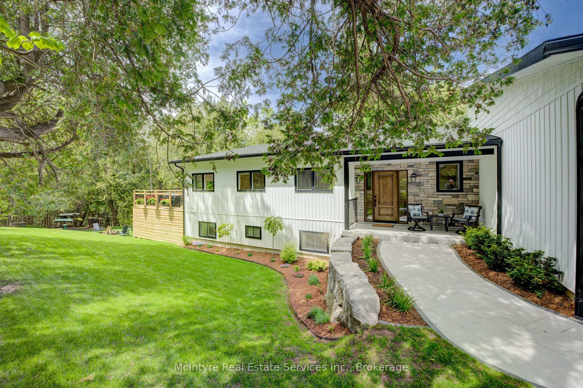 Front of 1071 Rivers Edge Drive