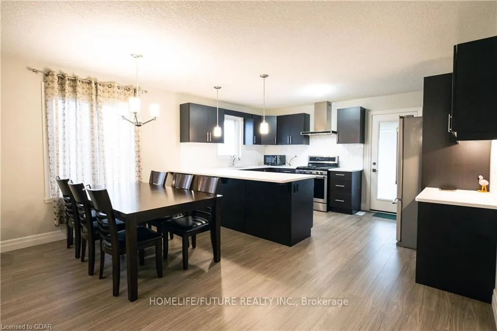 Photo 11 of 43 Chelford Crescent, Belleville, Belleville Ward — HOMEH