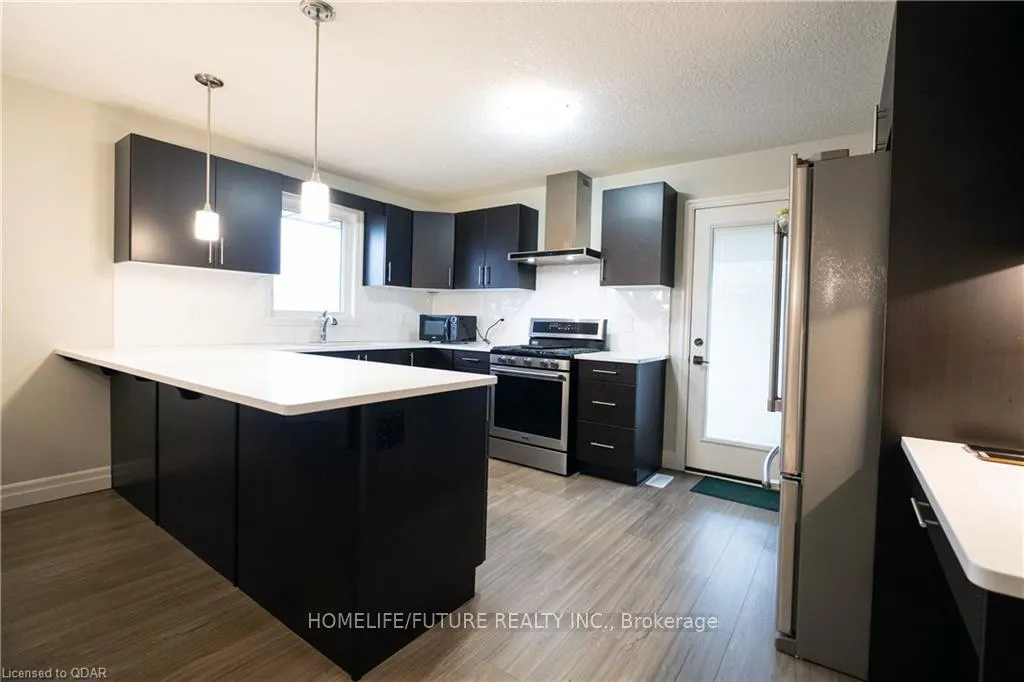 Photo 12 of 43 Chelford Crescent, Belleville, Belleville Ward — HOMEH