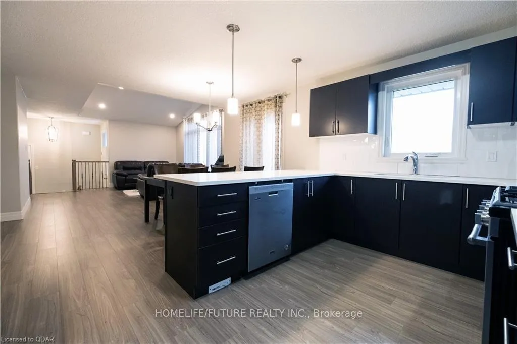 Photo 17 of 43 Chelford Crescent, Belleville, Belleville Ward — HOMEH