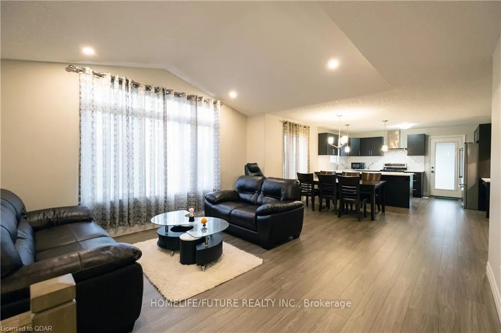 Photo 19 of 43 Chelford Crescent, Belleville, Belleville Ward — HOMEH