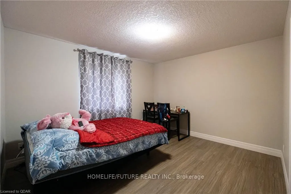 Photo 25 of 43 Chelford Crescent, Belleville, Belleville Ward — HOMEH