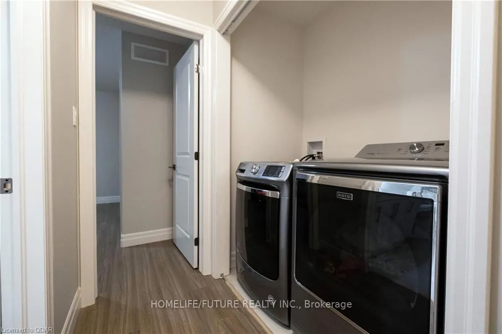 Photo 27 of 43 Chelford Crescent, Belleville, Belleville Ward — HOMEH