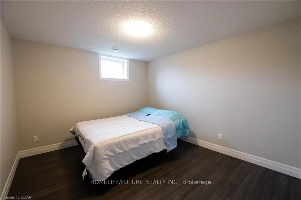 Photo 33 of 43 Chelford Crescent, Belleville, Belleville Ward — HOMEH