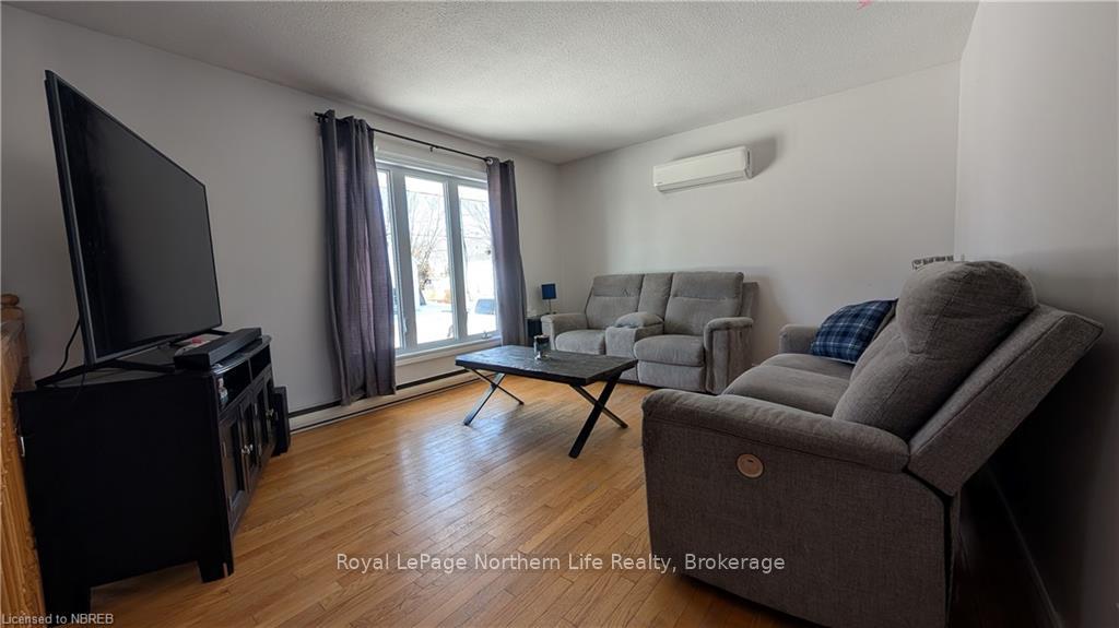 Photo 7 of 294 Belanger Street, West Nipissing, Sturgeon Falls — HOMEH