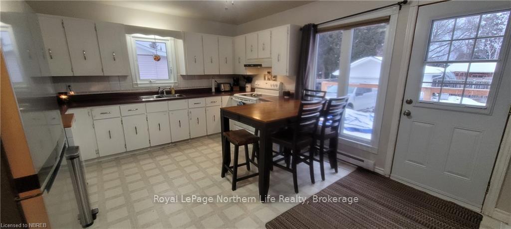 Photo 9 of 294 Belanger Street, West Nipissing, Sturgeon Falls — HOMEH