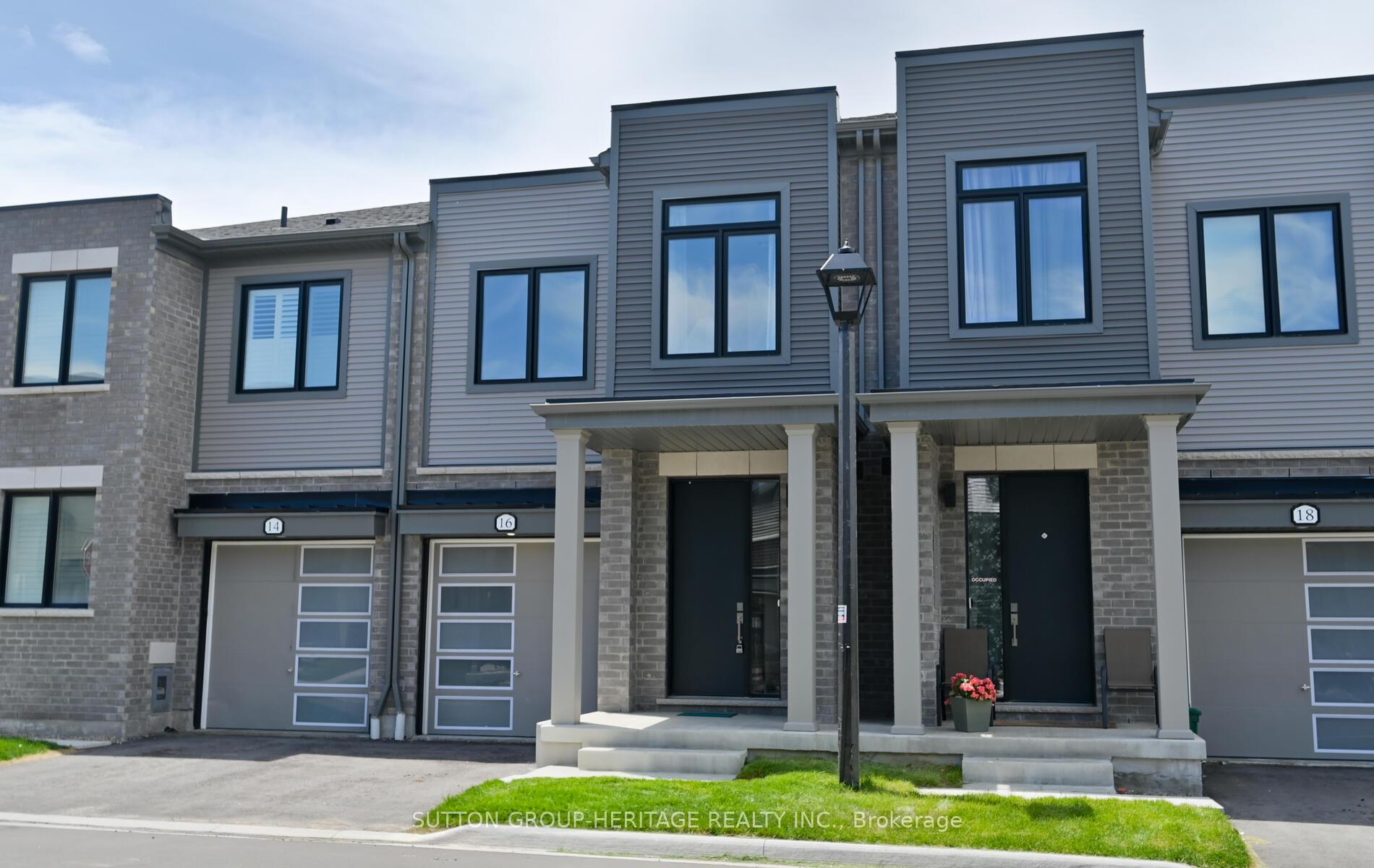 Photo 1 of 16 Sorbara Way, Whitby, Brooklin — HOMEH