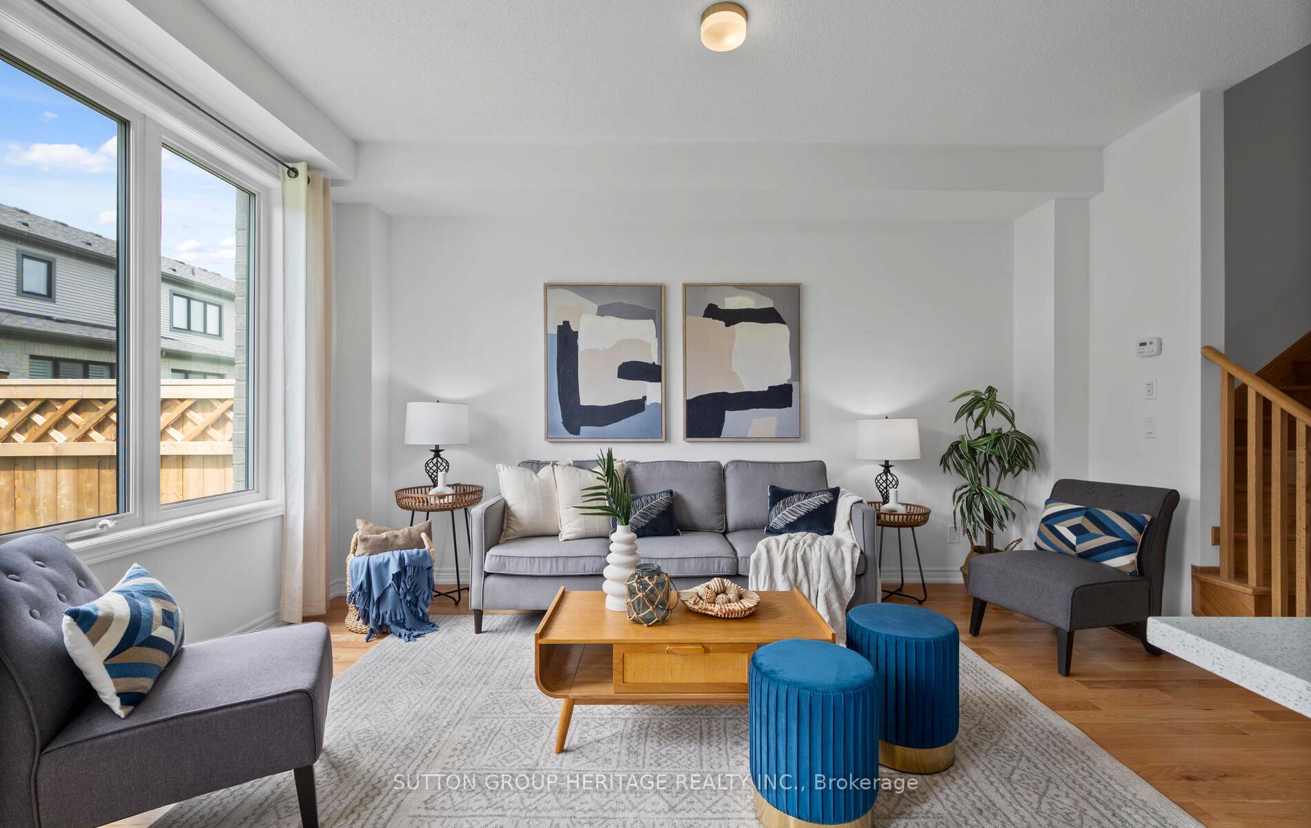 Photo 6 of 16 Sorbara Way, Whitby, Brooklin — HOMEH