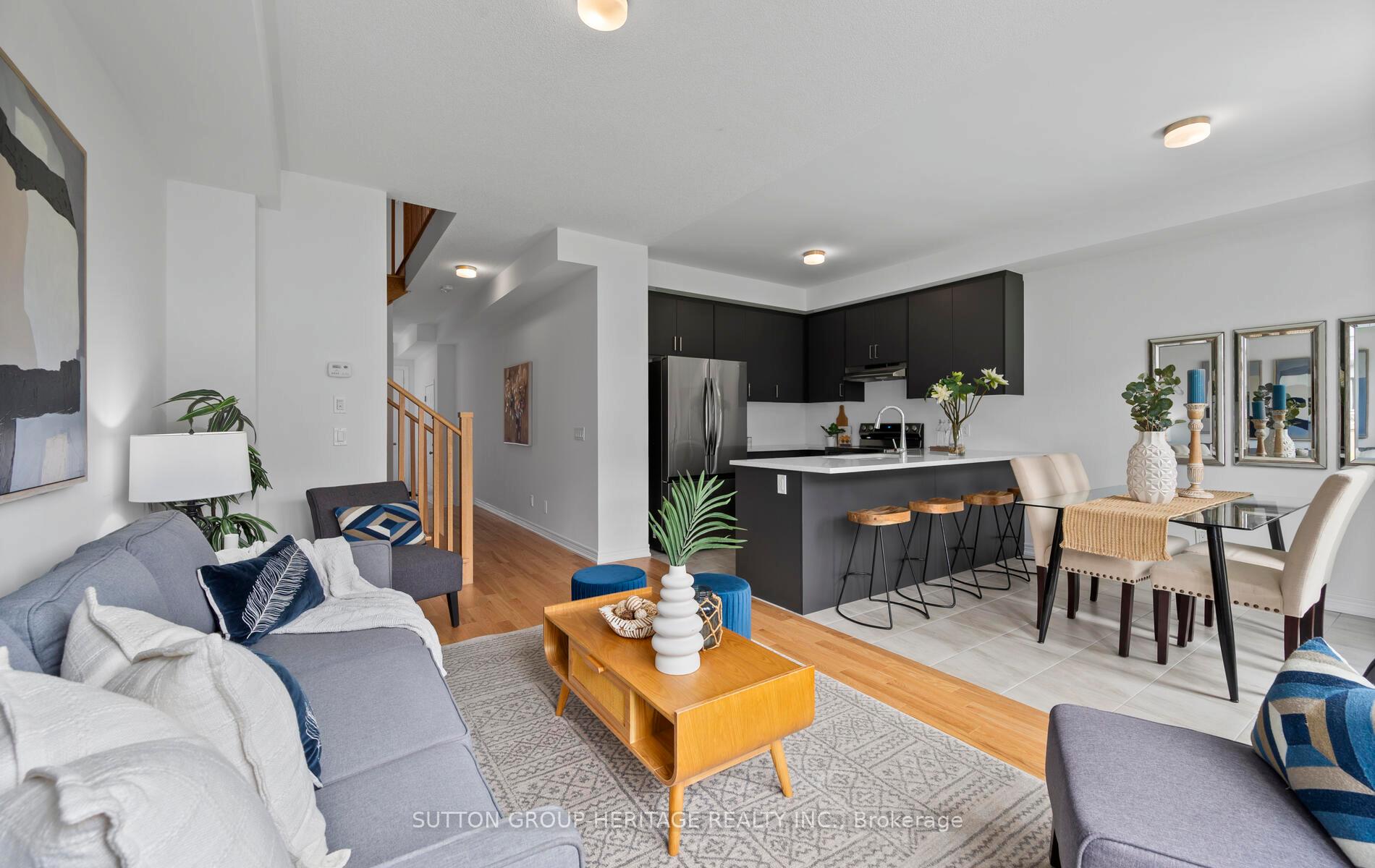 Photo 8 of 16 Sorbara Way, Whitby, Brooklin — HOMEH