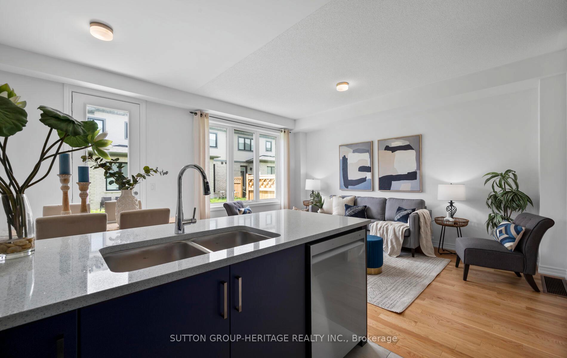 Photo 15 of 16 Sorbara Way, Whitby, Brooklin — HOMEH