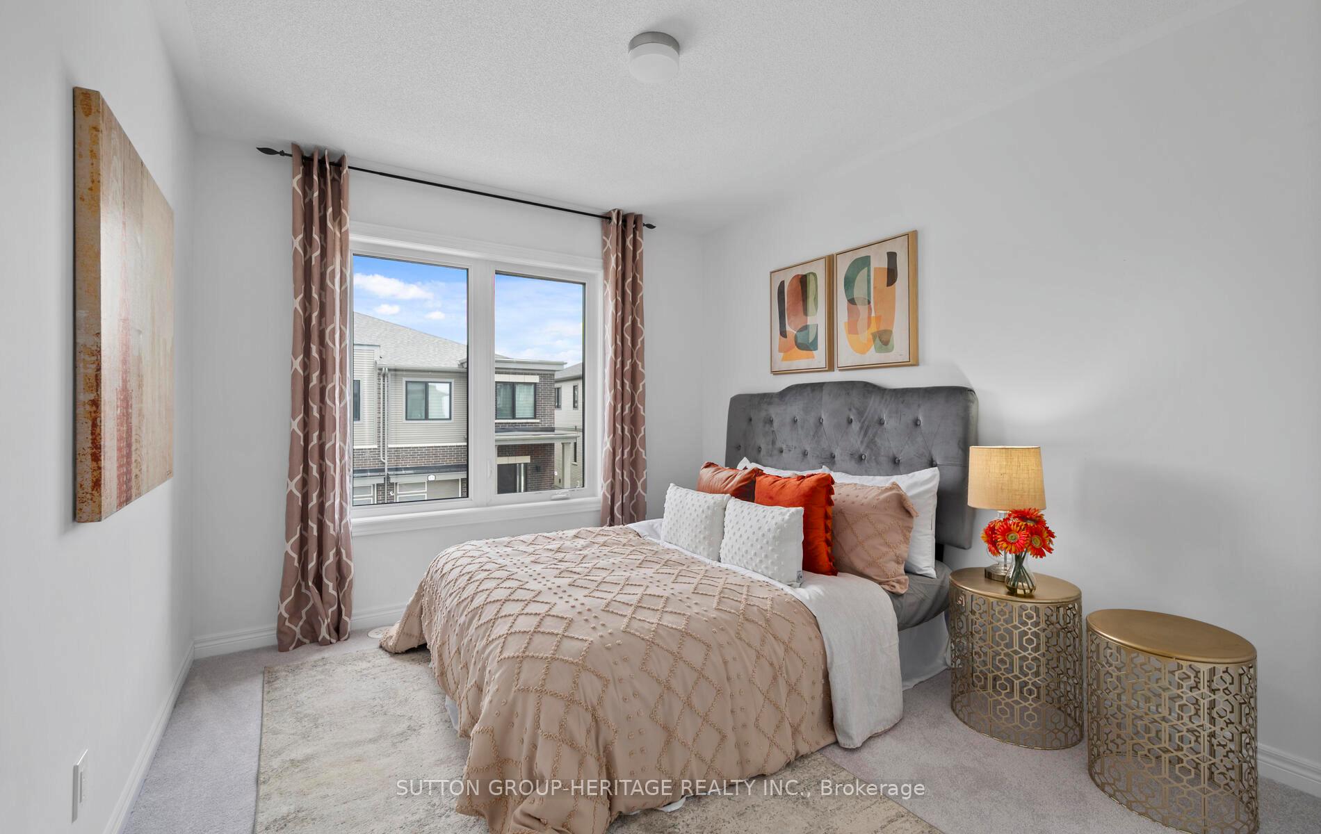 Photo 20 of 16 Sorbara Way, Whitby, Brooklin — HOMEH