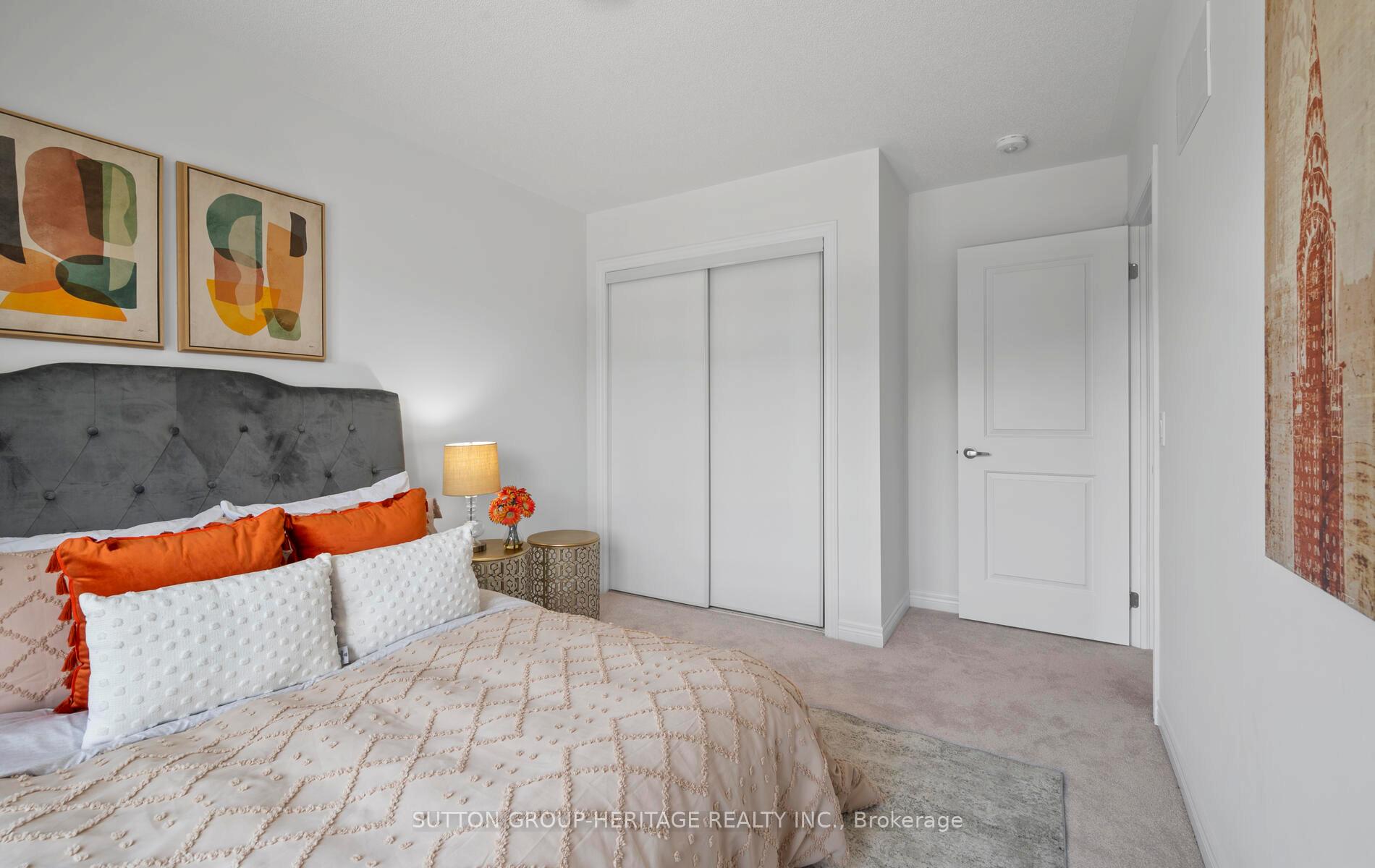Photo 21 of 16 Sorbara Way, Whitby, Brooklin — HOMEH